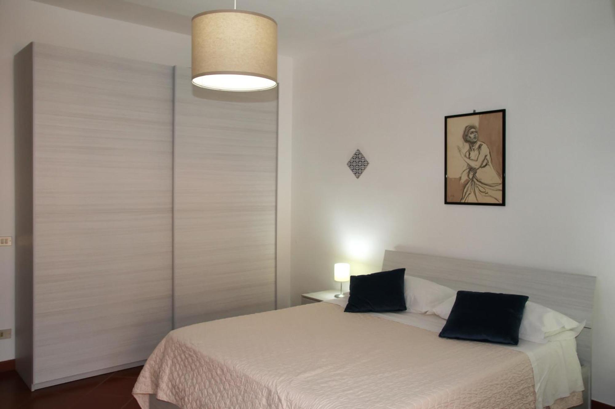 סנטו סטפאנו די קמאסטרה Attico Vista Mare Con Terrazza E Spa Riscaldata מראה חיצוני תמונה