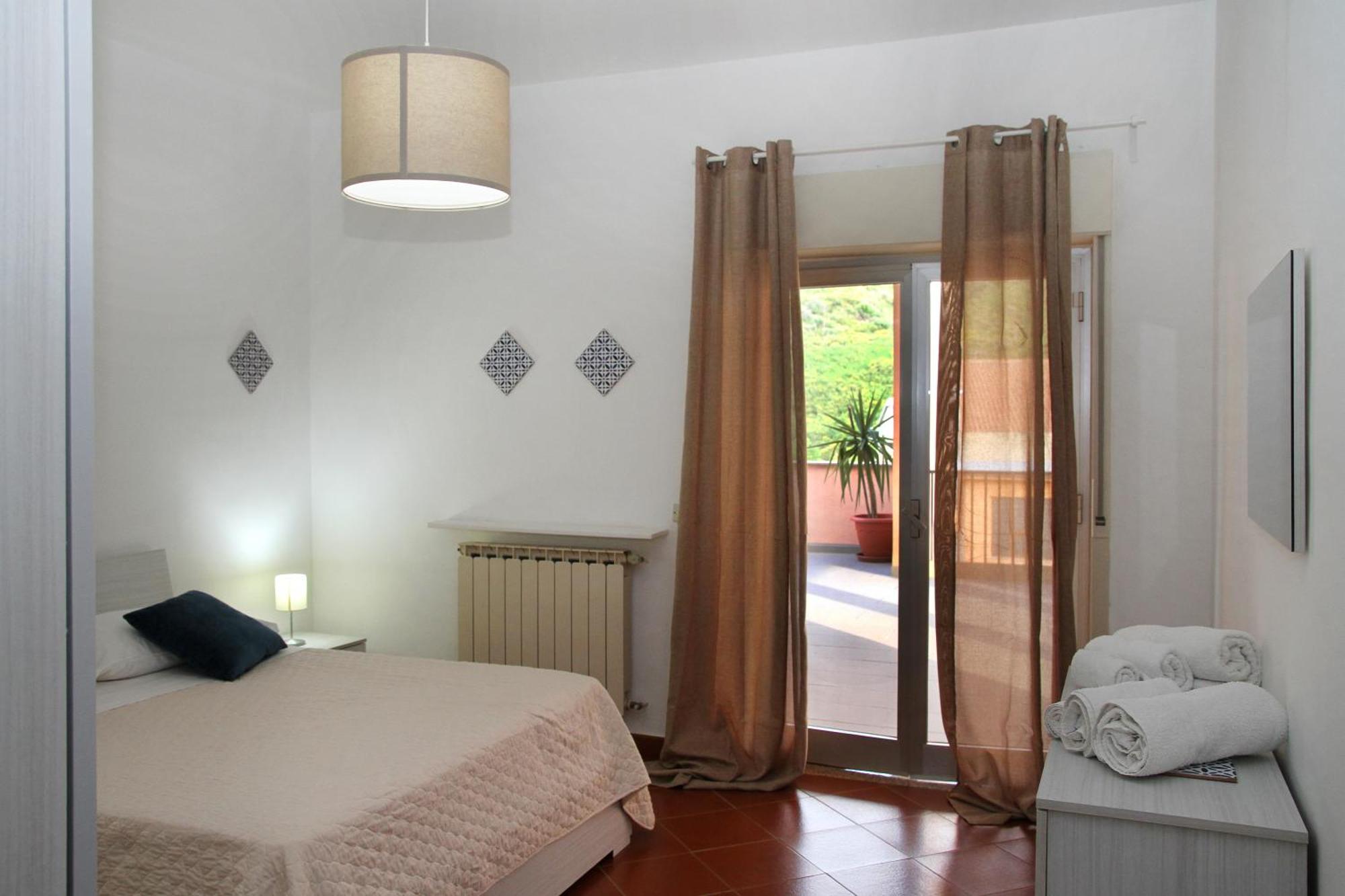 סנטו סטפאנו די קמאסטרה Attico Vista Mare Con Terrazza E Spa Riscaldata מראה חיצוני תמונה
