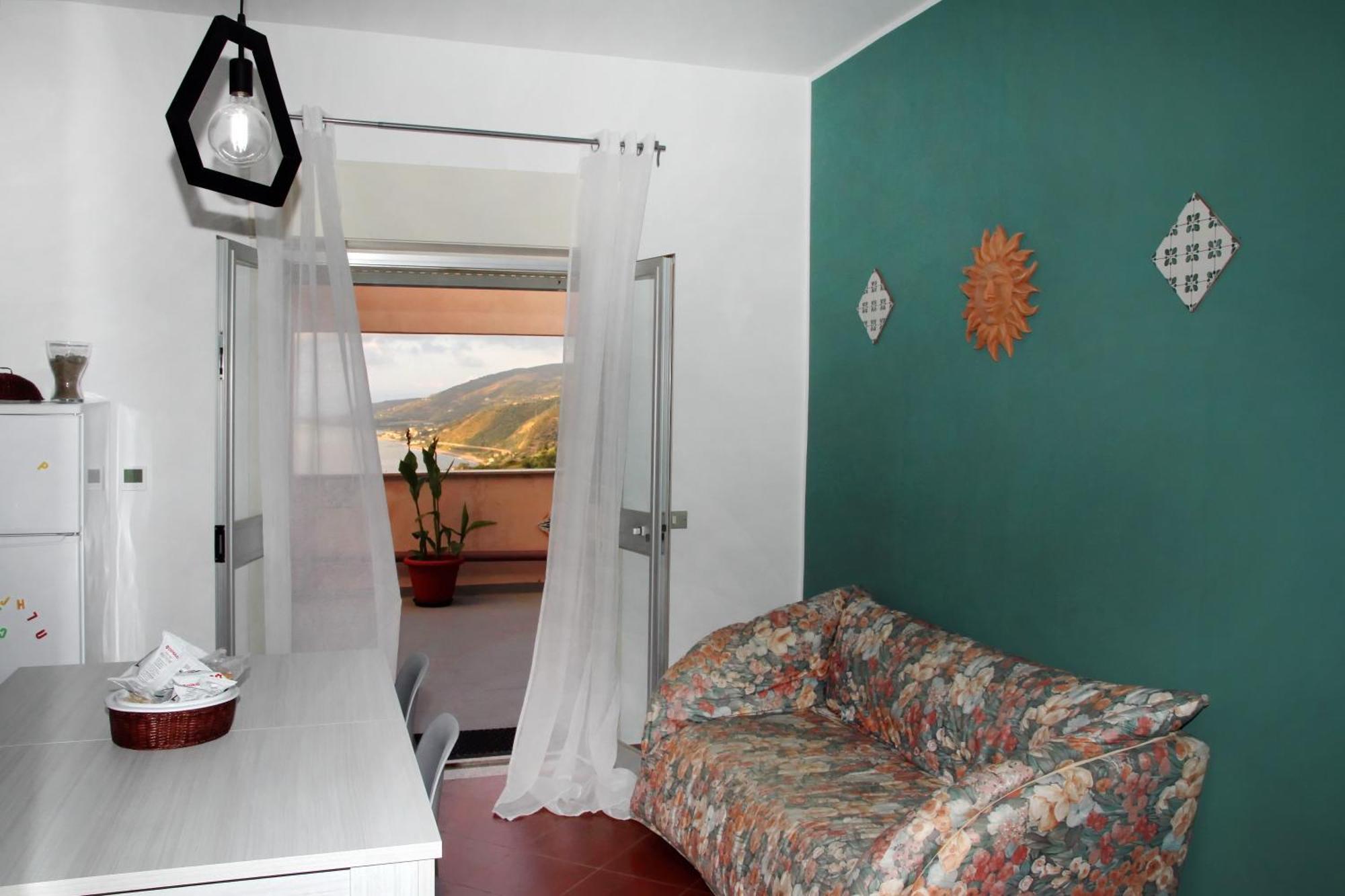סנטו סטפאנו די קמאסטרה Attico Vista Mare Con Terrazza E Spa Riscaldata מראה חיצוני תמונה